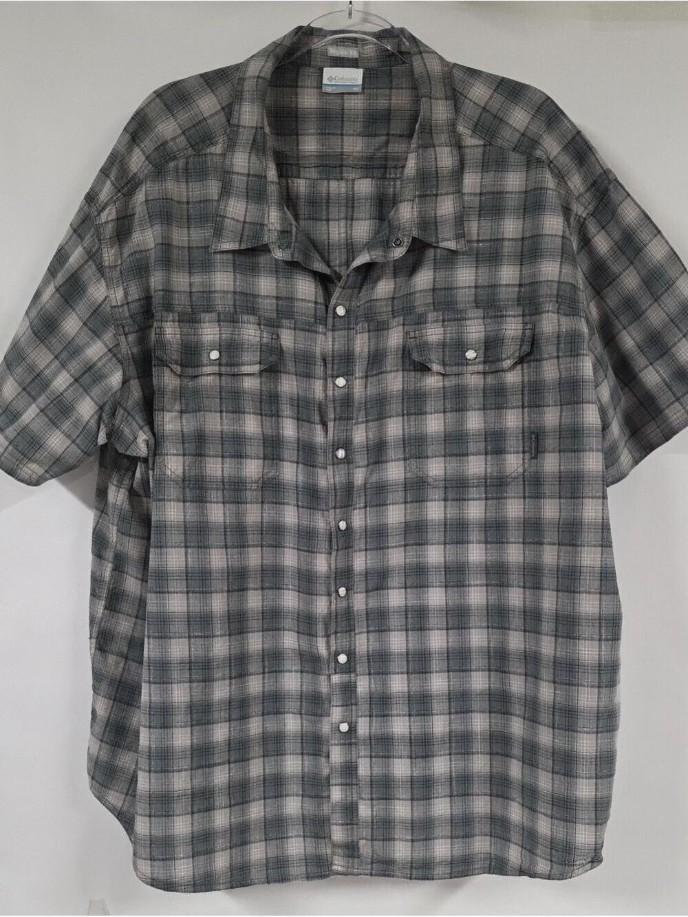 Columbia Men's Pearl Snap Gray Toned Plaid Short-Sleeve Shirt, Size 4X